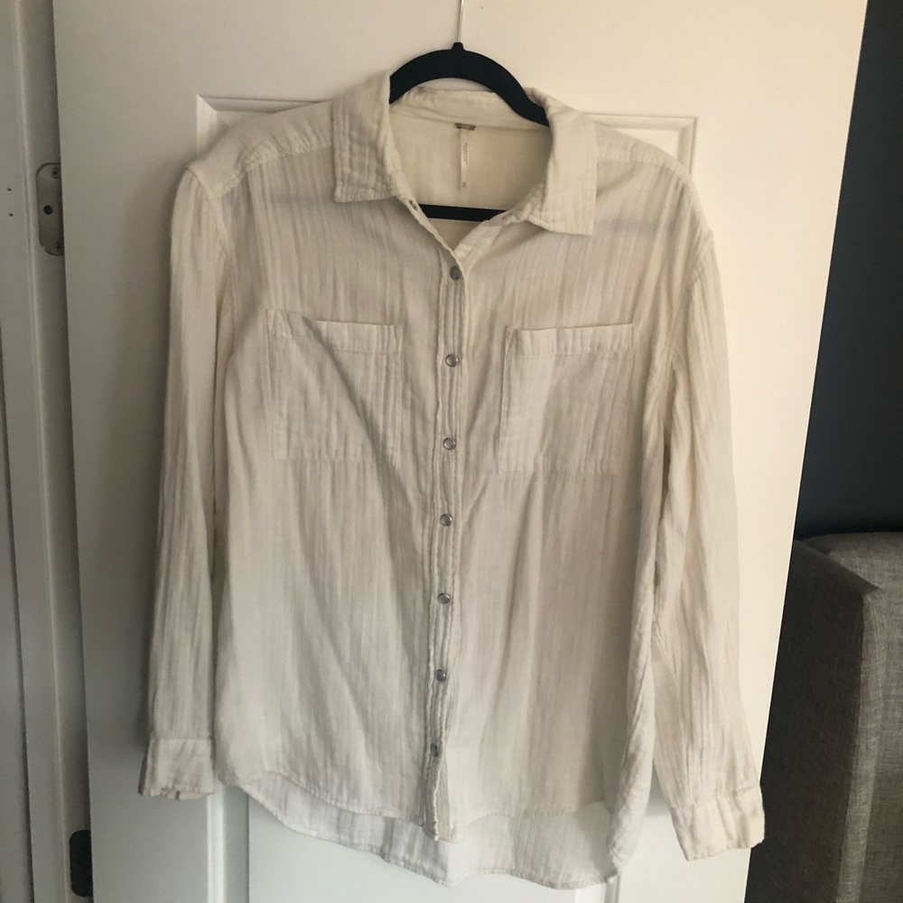 + FREE PEOPLE + White Blouse w/ Snaps
